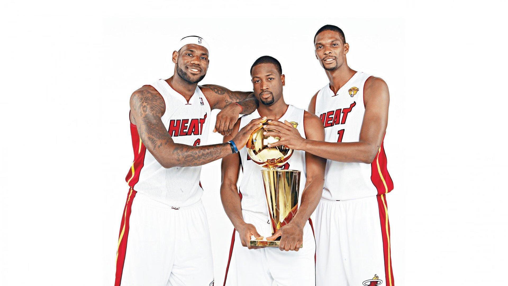 托尼·弗格森宣告重返赛场，前UFC轻量级临时冠军的复出之战