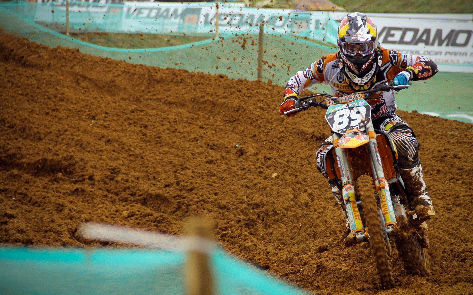 身价榜首竟陷降级漩涡，利物浦崩盘之谜，斯洛特何去何从？